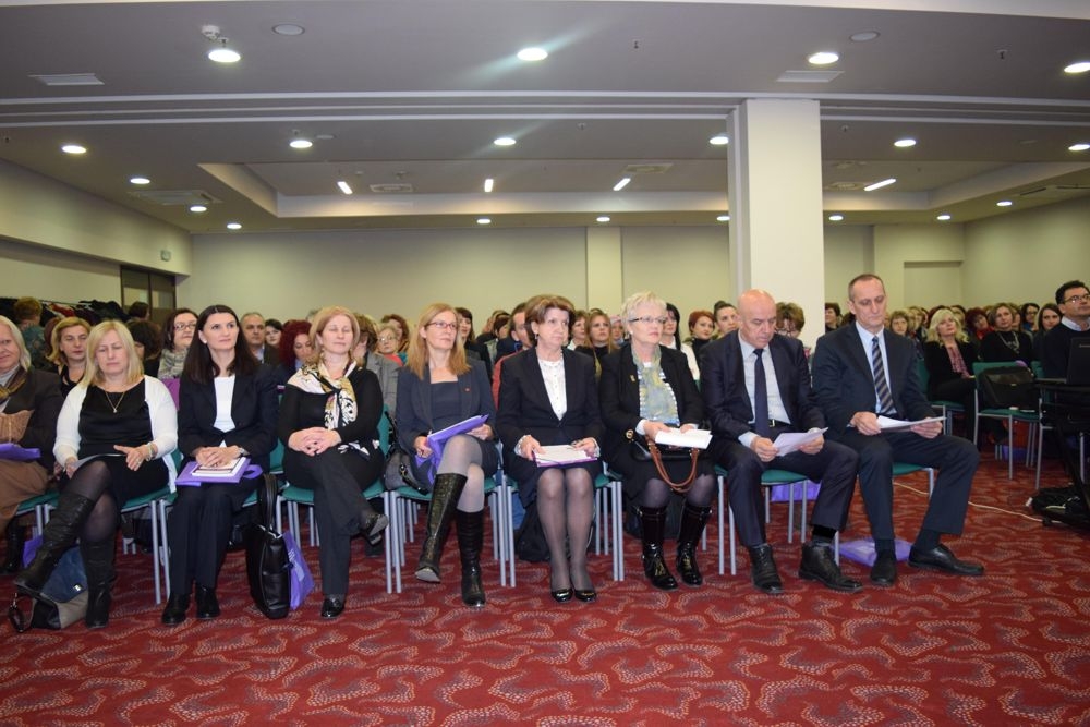 ODRŽANA ZAVRŠNA KONFERENCIJA PROJEKTA "IMPLEMENTACIJA DEFINIRANIH ISHODA UČENJA U JEZIČKO-KOMUNIKACIJSKOM PODRUČJU U ZENIČKO-DOBOJSKOM KANTONU"