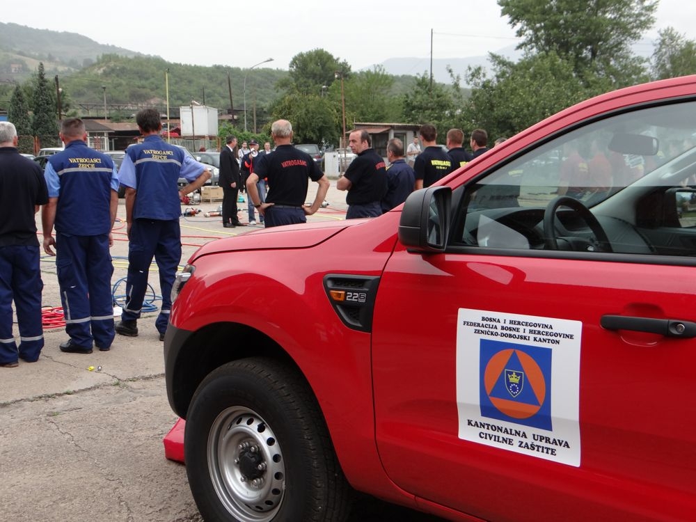 VLADA O OPREMANJU CIVILNE ZAŠTITE