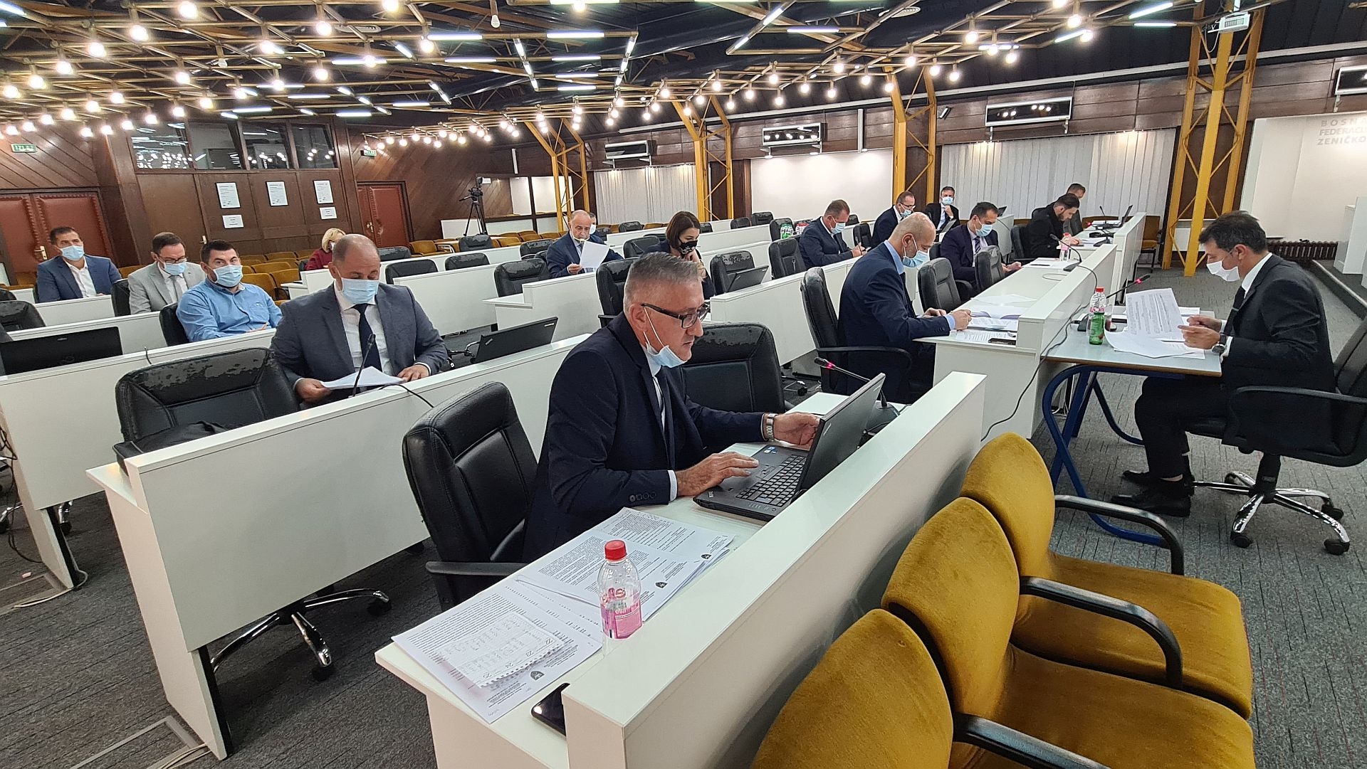 SUBVENCIJU PLATE DOBILO 9.000 RADNIKA U ZDK, U PONEDJELJAK JAVNI POZIV ZA JAČANJE KONKURENTNOSTI VRIJEDAN 2,6 MILIONA KM