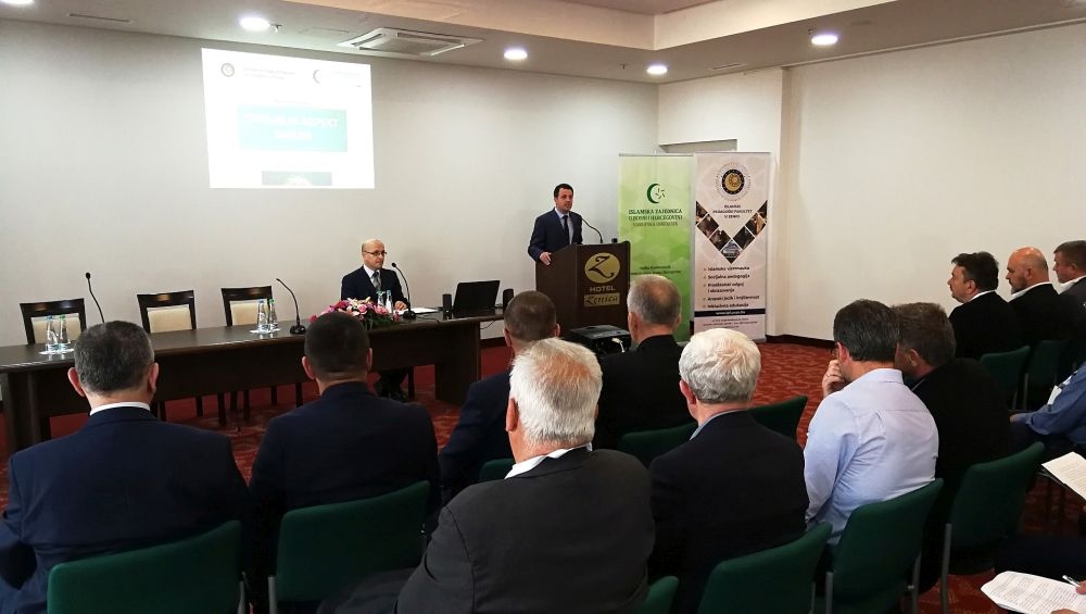 PREMIJER ZDK NA NAUČNO-STRUČNOM SKUPU O VAKUFU: VRATITI VAKUFE I STAVITI U FUNKCIJU POMOĆI NARODU