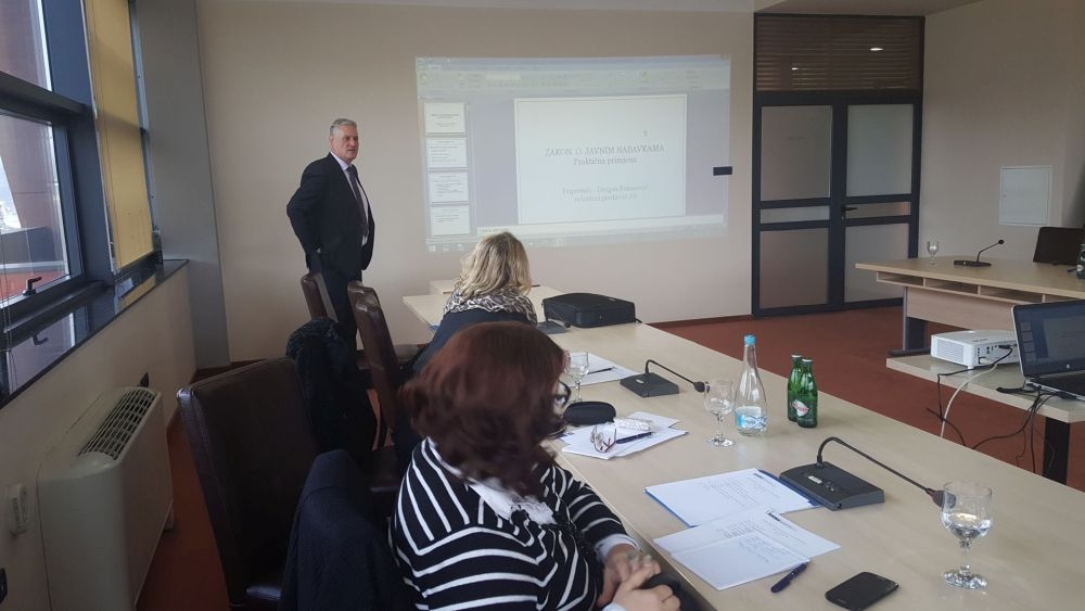 ANTIKORUPCIJSKI TIM VLADE ZDK NA RADIONICI O UNAPREĐENJU EFIKASNE PREVENCIJE KORUPCIJE U VITEZU