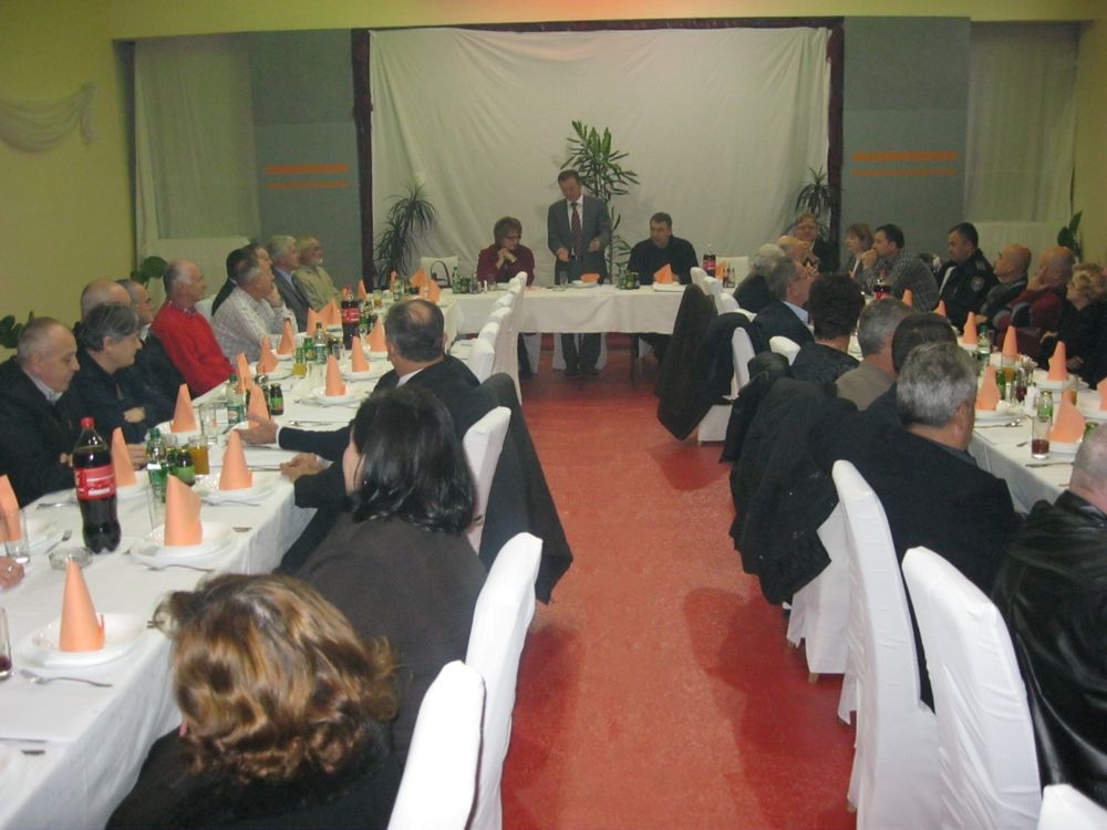 PENZIJA ZA 44 RADNIKA MUP-a