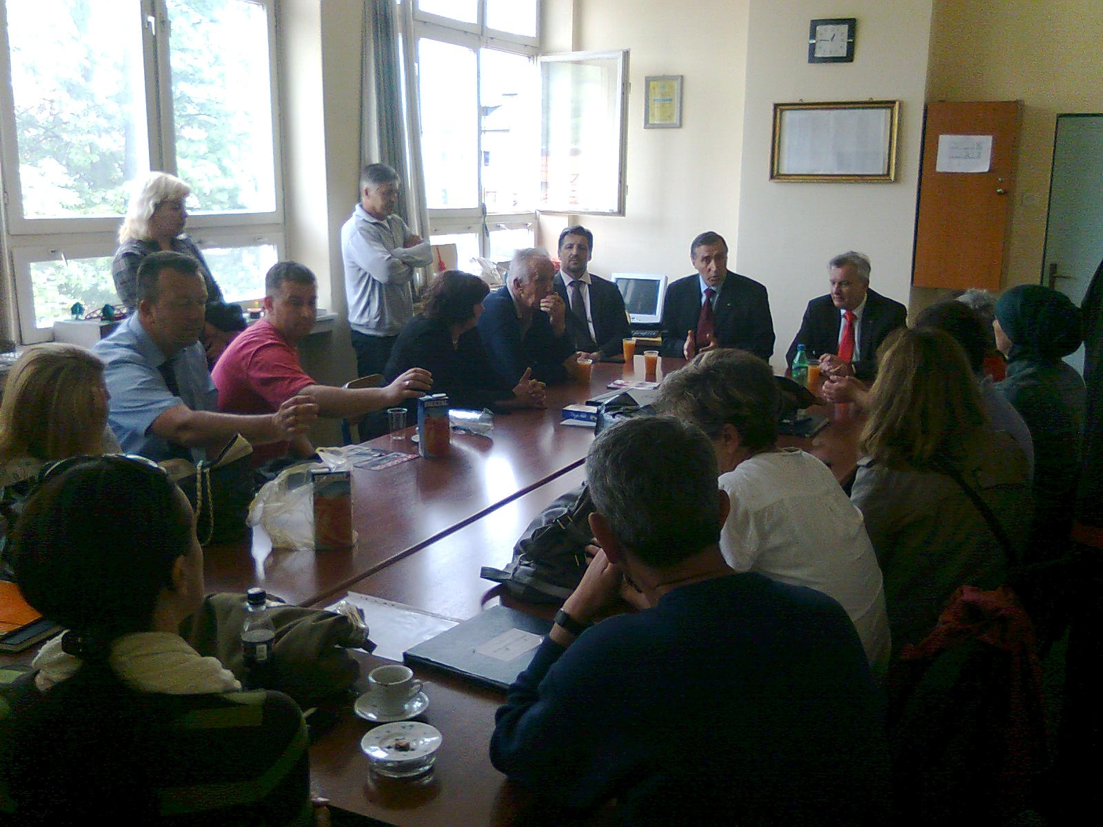 Premijer Plevljak posjetio OŠ "Safvet-beg Bašagić" u Brezi