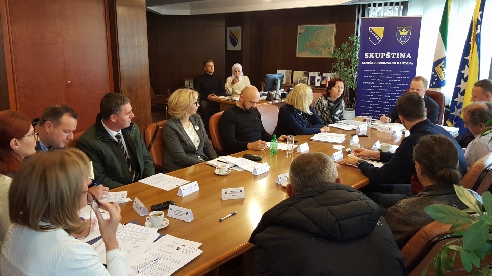 ZAKAZANA KONSTITUIRAJUĆA SJEDNICA 8. SAZIVA SKUPŠTINE ZENIČKO-DOBOJSKOG KANTONA