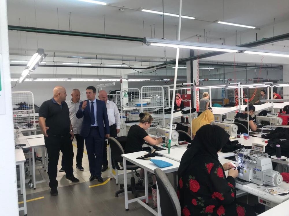 PREMIJER GANIĆ POSJETIO KOMPANIJU ECOCOMFORT DOO ZENICA