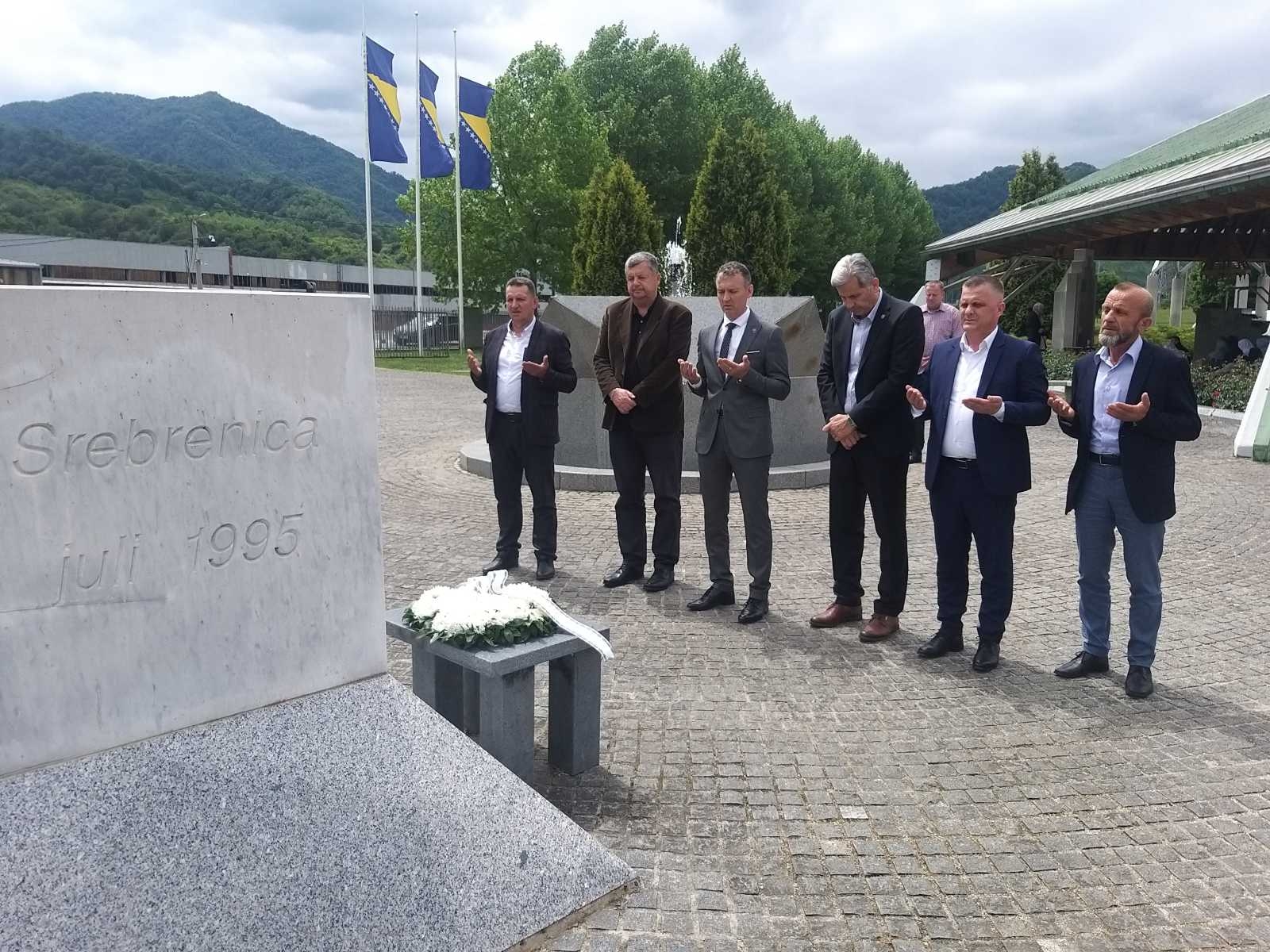DELEGACIJA IZ ZENIČKO-DOBOJSKOG KANTONA POSJETILA SREBRENICU