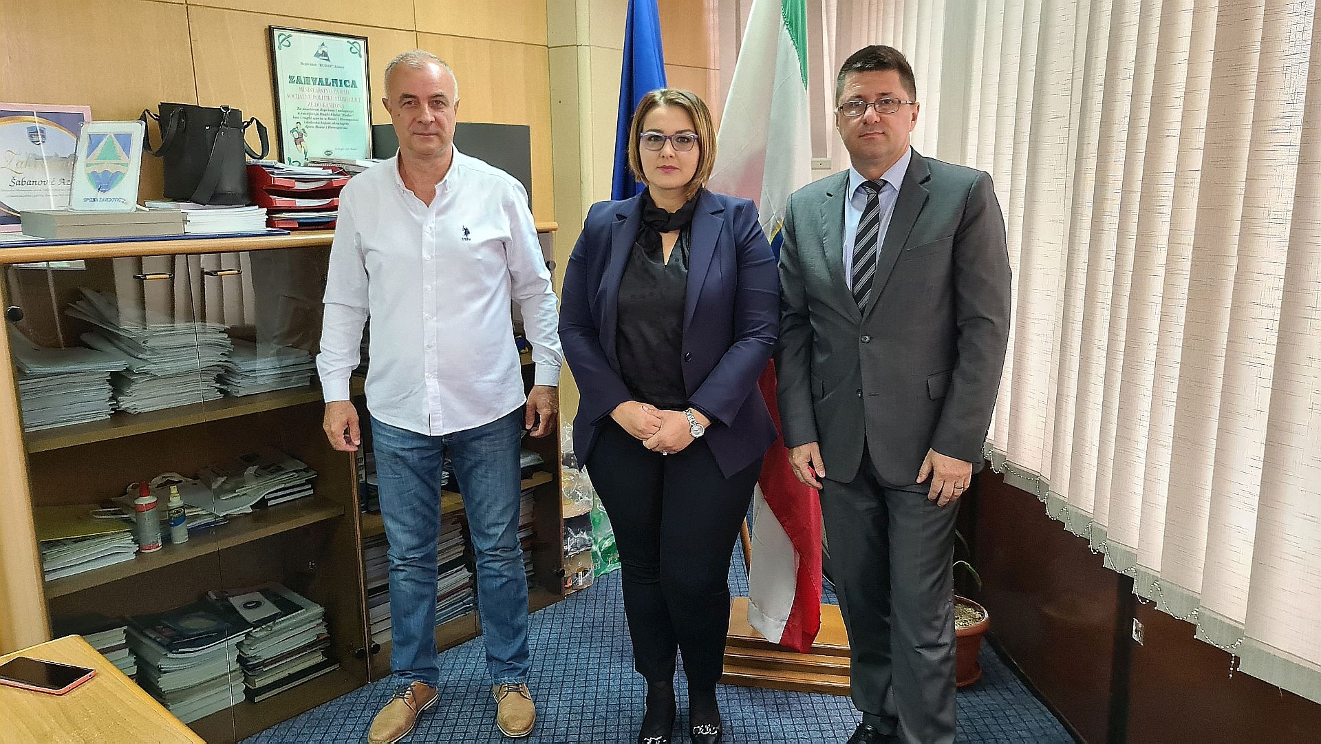 U SJEDIŠTU VLADE ZDK POTPISAN UGOVOR O SUFINANSIRANJU ZAPOŠLJAVANJA 22 ASISTENTA NA UNZE