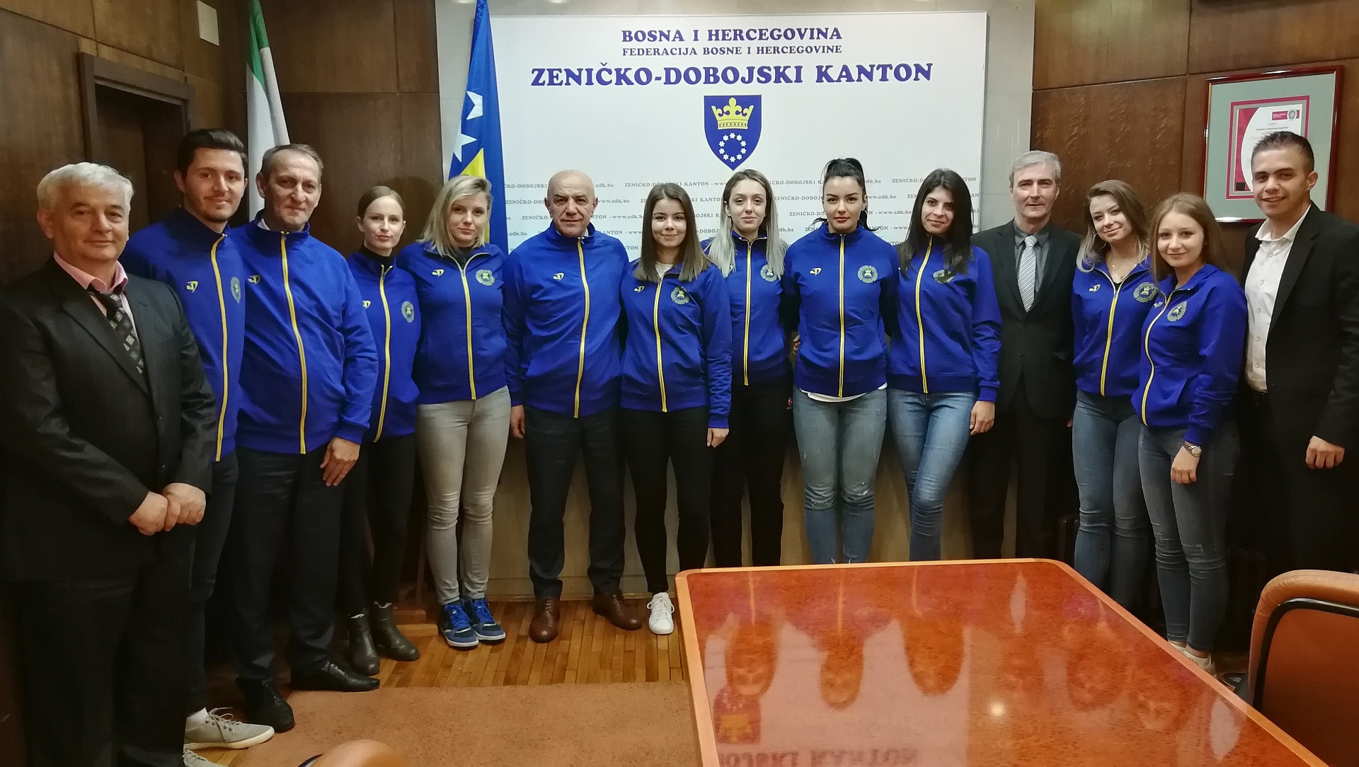 PRIJEM KOD PREMIJERA GALIJAŠEVIĆA I MINISTRA SINANOVIĆA: USPJEH ODBOJKAŠICA UNZE UZ PODRŠKU VLADE ZDK