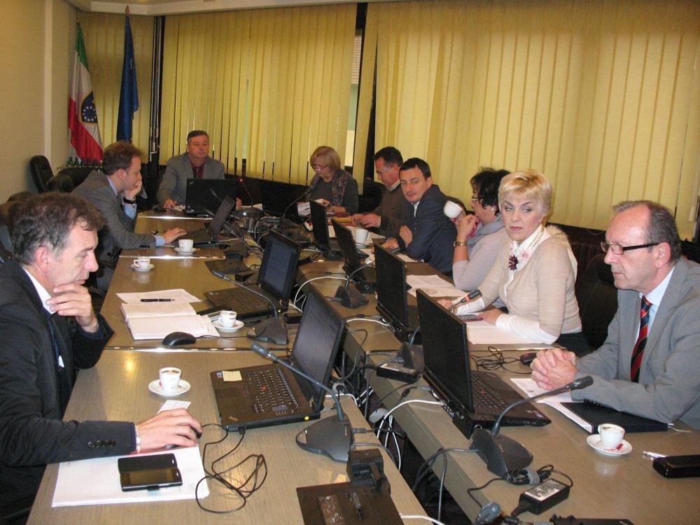 PRIHVATILIŠTE ZA NEZAPOSLENE TRUDNICE I MAJKE