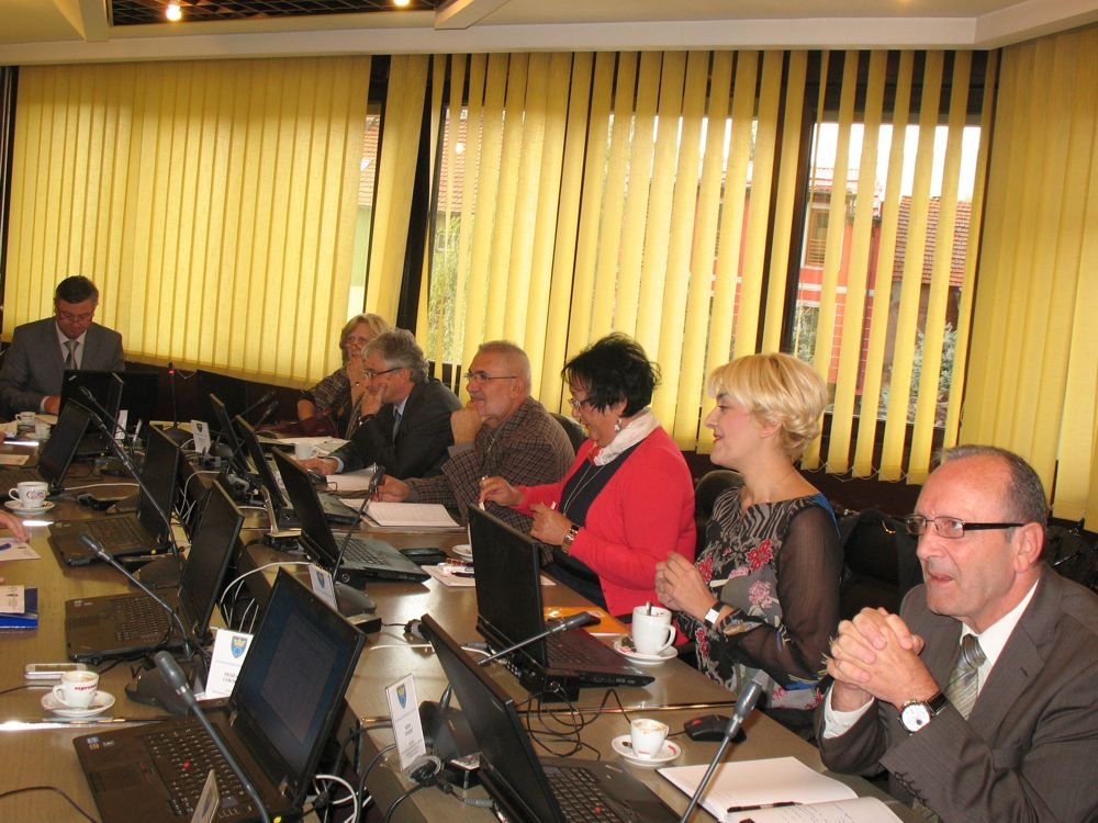 PRAVIČNIJA RASPODJELA PRIHODA