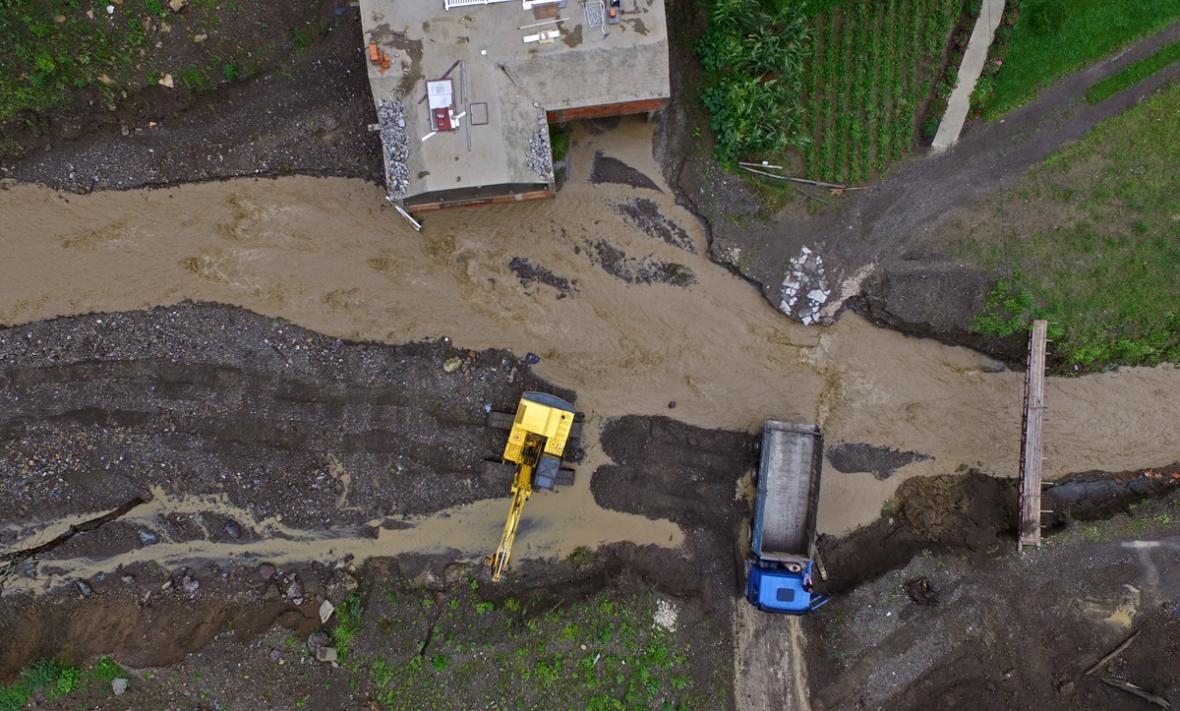 PODRŠKA PROGRAMU UNDP-A: VLADA ZDK SUFINANSIRA IZGRADNJU/SANACIJU OBJEKATA OŠTEĆENIH U POPLAVAMA I KLIZIŠTIMA