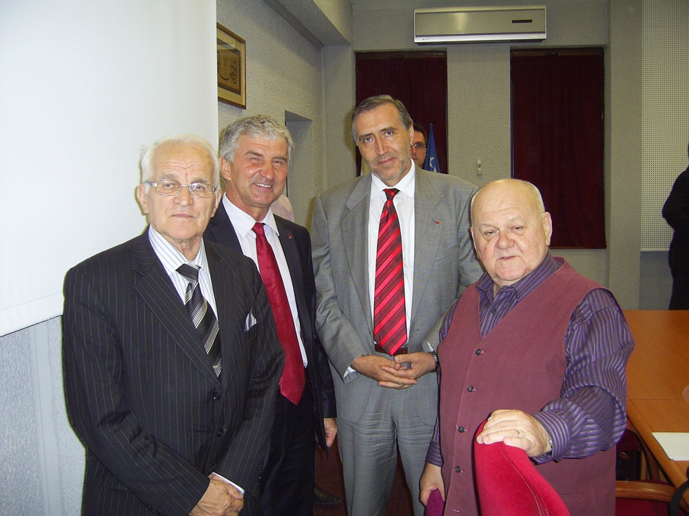 direktor Salihspahić, ministar Trifunović, premijer Plevljak i akademik Sidran