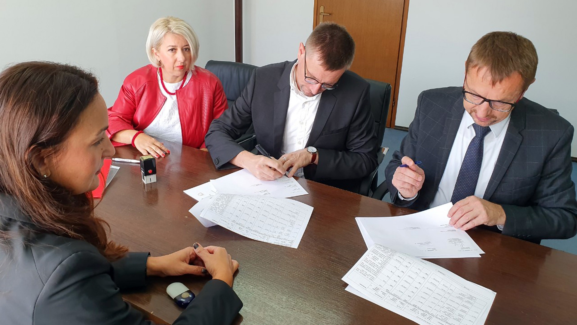 MINISTARSTVO ZA OBRAZOVANJE, NAUKU, KULTURU I SPORT ZDK I ŠVICARSKI CARITAS POTPISALI MEMORANDUM O SARADNJI NA PROJEKTU POPOiO