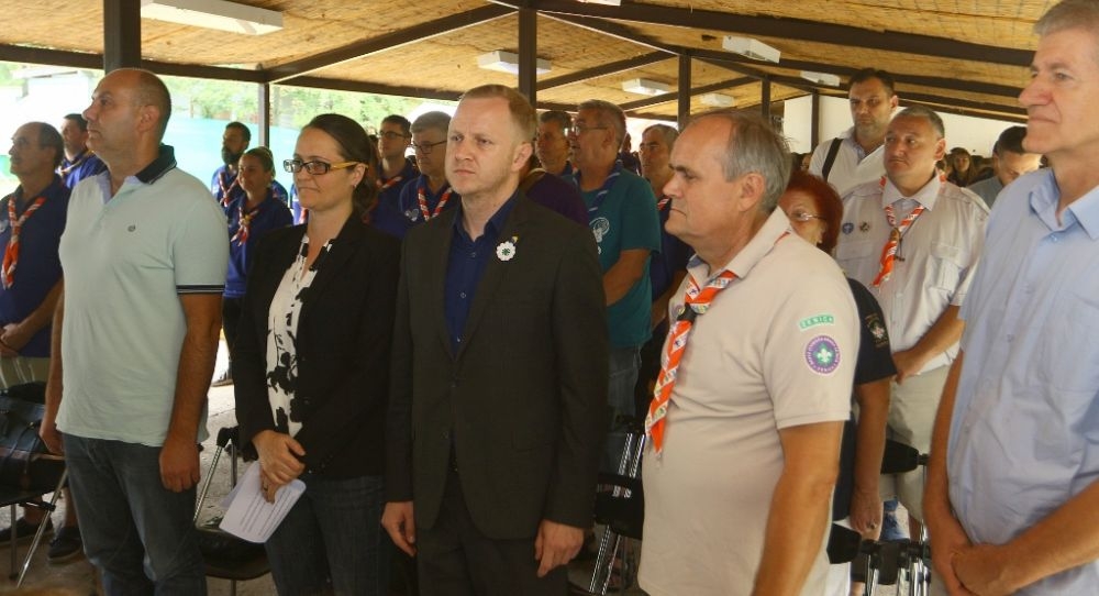 PREDSJEDAVAJUĆI SKUPŠTINE JASMIN DUVNJAK NA OTVARANJU INTERETNIČKOG IZVIĐAČKOG KAMPA NA BORAČKOM JEZERU