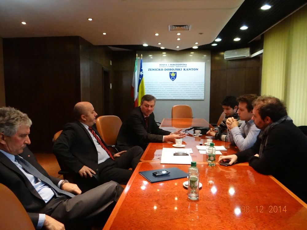 STUDENTI SA PREMIJEROM O ISPLATI STIPENDIJA