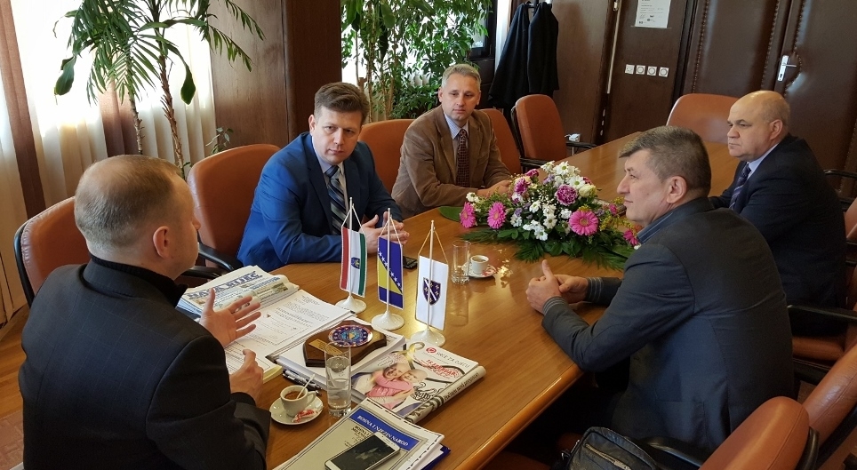 SVEČANI PRIJEM U SKUPŠTINI ZA PREDSTAVNIKE SINDIKATA OBRAZOVANJA I AKTIVA DIREKTORA U ZENIČKO-DOBOJSKOM KANTONU