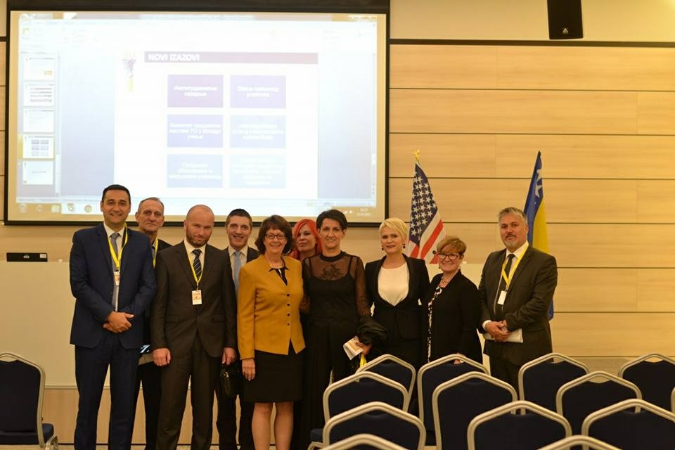 ZENIČKO-DOBOJSKI KANTON PIONIR U OBLASTI GRAĐANSKOG OBRAZOVANJA