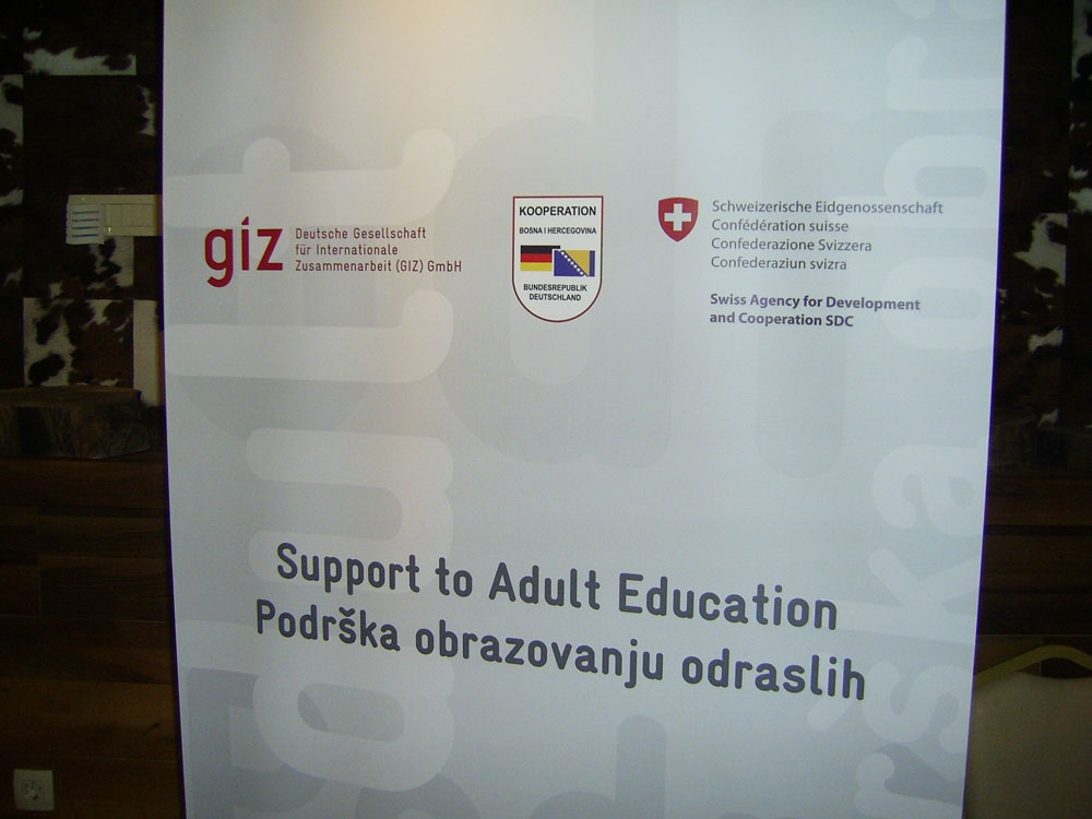 Projekat obrazovanja odraslih se provodi u ZDK, Banjalučkoj i Sarajevskoj regiji