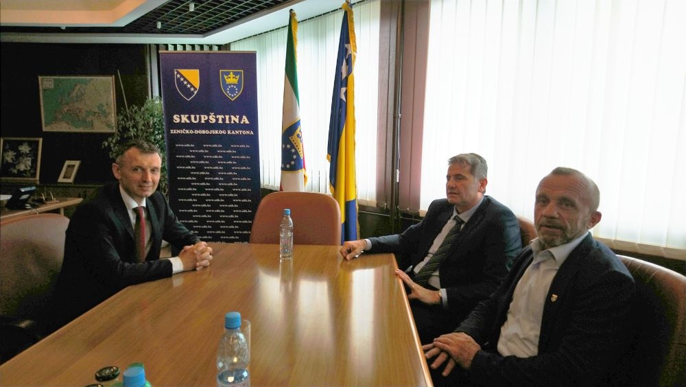 SAOPŠTENJE ZA JAVNOST U POVODU POSJETE NAČELNIKA I PREDSJEDAVAJUĆEG OV ŽEPČE PREDSJEDAVAJUĆEM SKUPŠTINE ZENIČKO-DOBOJSKOG KANTONA ĆAZIMU HUSKIĆU