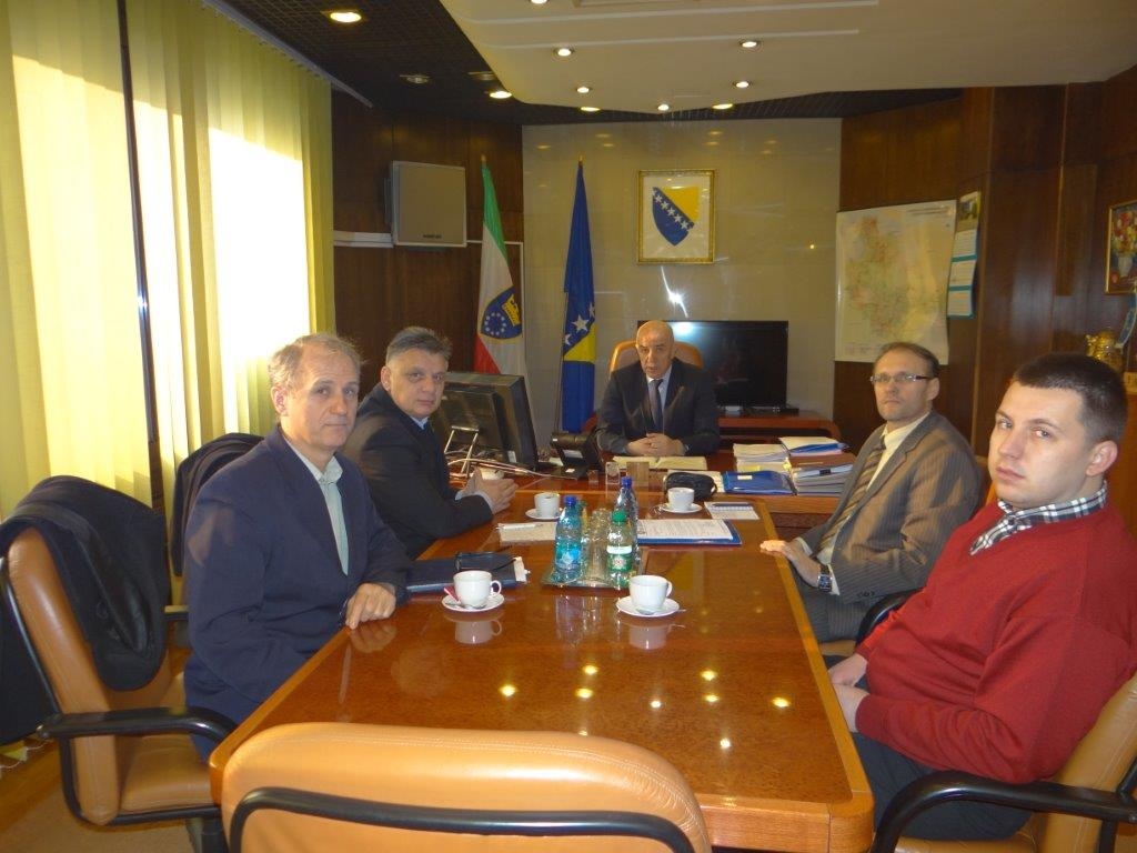 VATROGASNI SAVEZ DVD KOD PREMIJERA