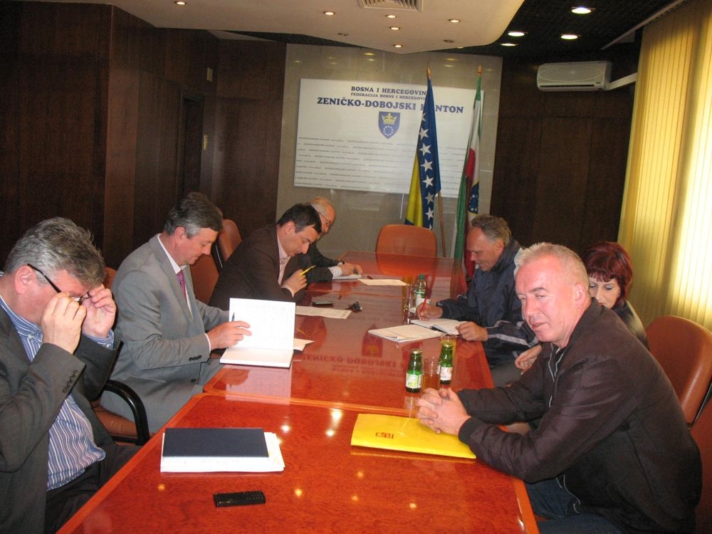 O AGONIJI „21. DECEMBRA“