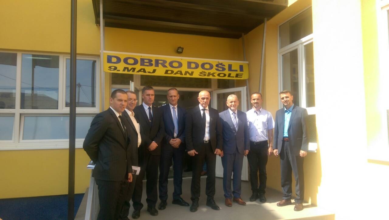 PREMIJER MIRALEM GALIJAŠEVIĆ PRISUSTVOVAO SVEČANOSTI POVODOM ZAVRŠETKA RADOVA NA OBJEKTU GIMNAZIJE "RIZAH ODŽEČKIĆ“, ZAVIDOVIĆI