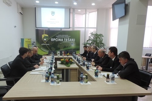 PREMIJER GALIJAŠEVIĆ I MINISTRI U VLADI ZDK POSJETILI OPĆINU TEŠANJ