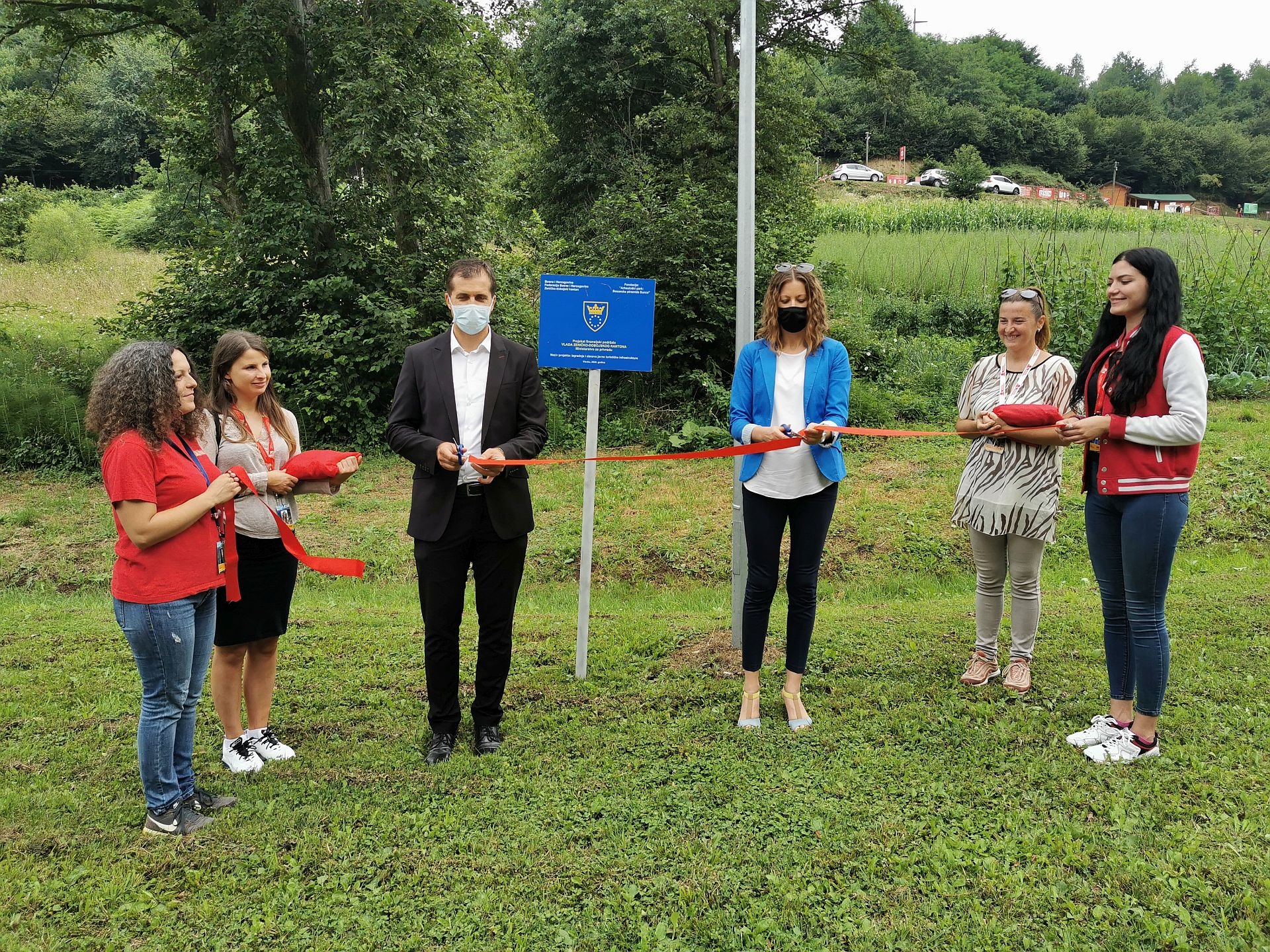 VLADA ZDK FINANSIRALA NABAVKU SOLARNE ULIČNE RASVJETE U ARHEOLOŠKOM PARKU RAVNE