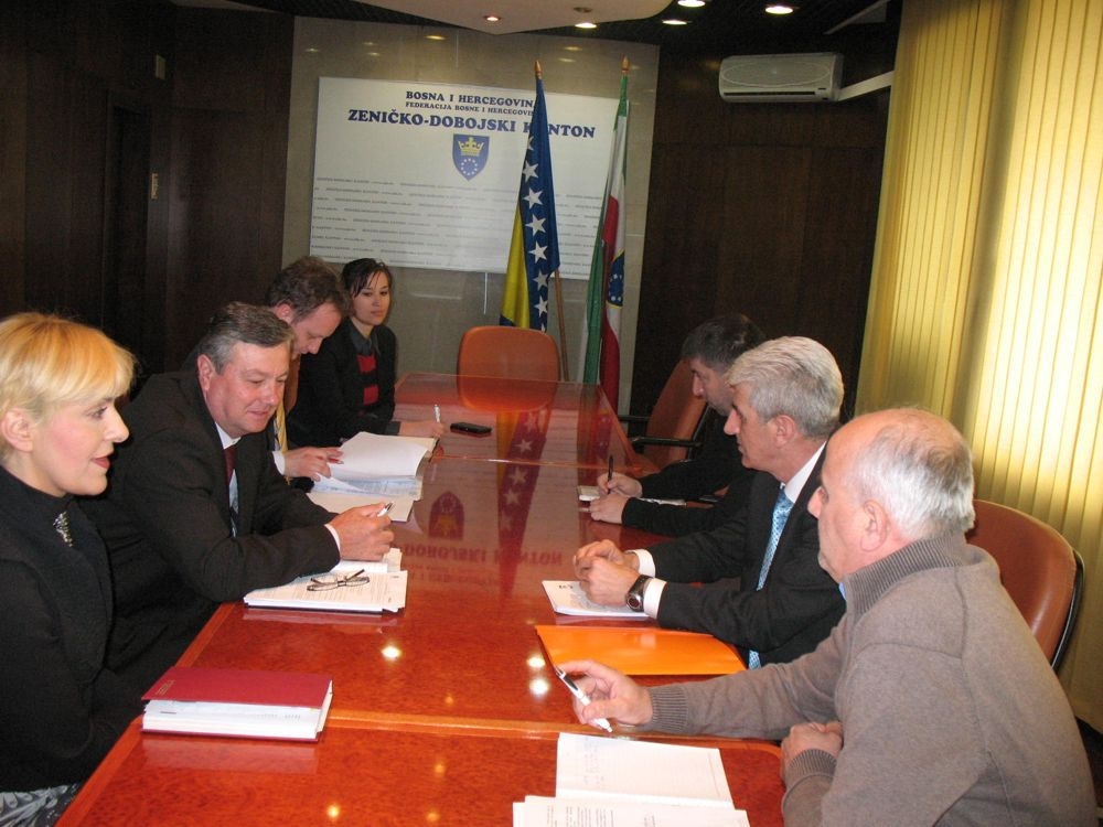 S NAČELNICIMA ŽEPČA, VAREŠA I OLOVA O PRIVREDI I FINANSIJAMA