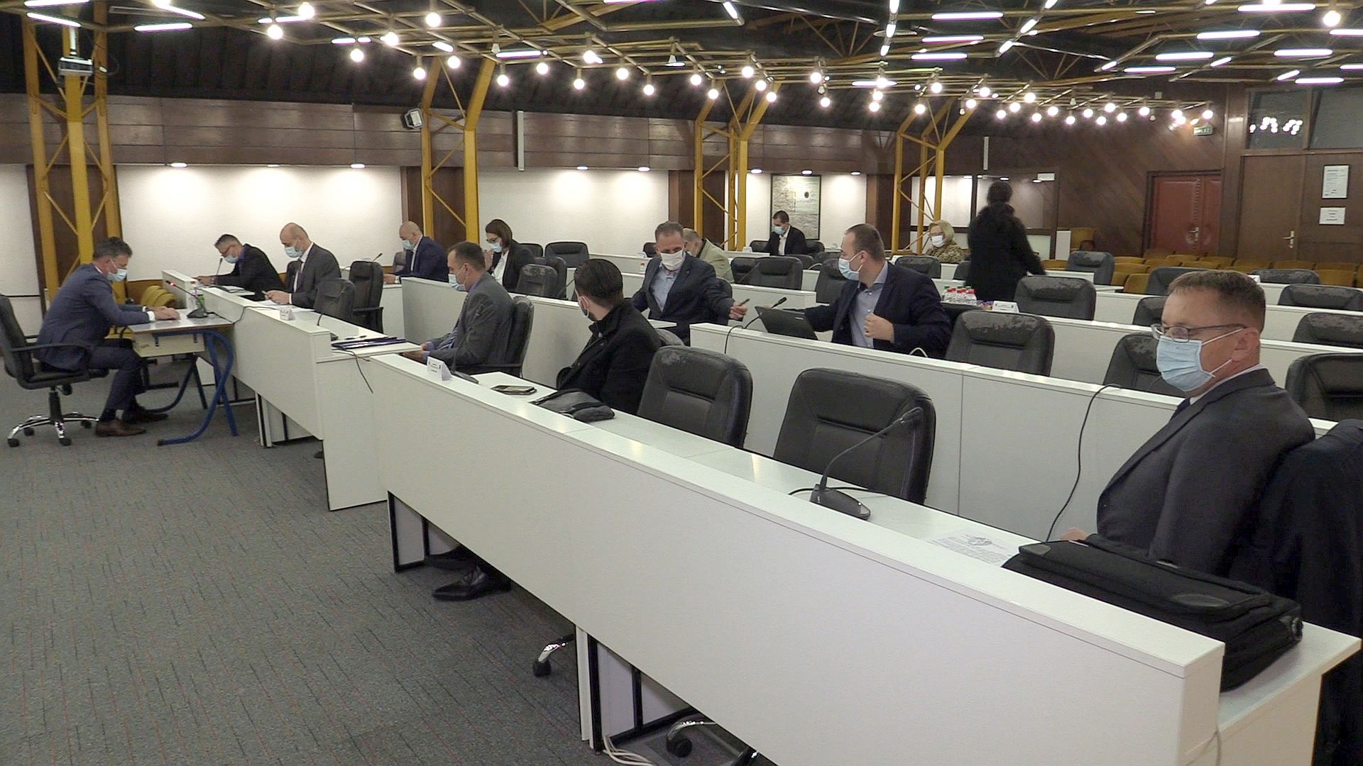 VLADA ZDK OLAKŠALA PRIJEM ZDRAVSTVENIH RADNIKA DOK TRAJE PANDEMIJA KORONAVIRUSA