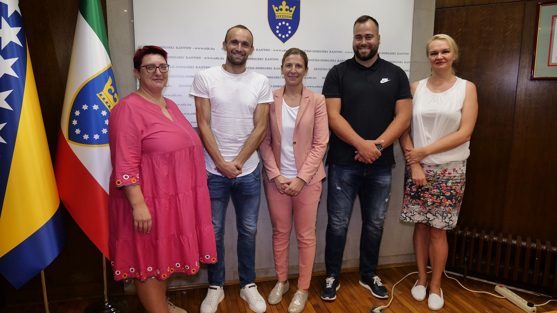 PREMIJERKA I MINISTRICE UPRILIČILE PRIJEM ZA ATLETIČARE AMELA TUKU I MESUDA PEZERA