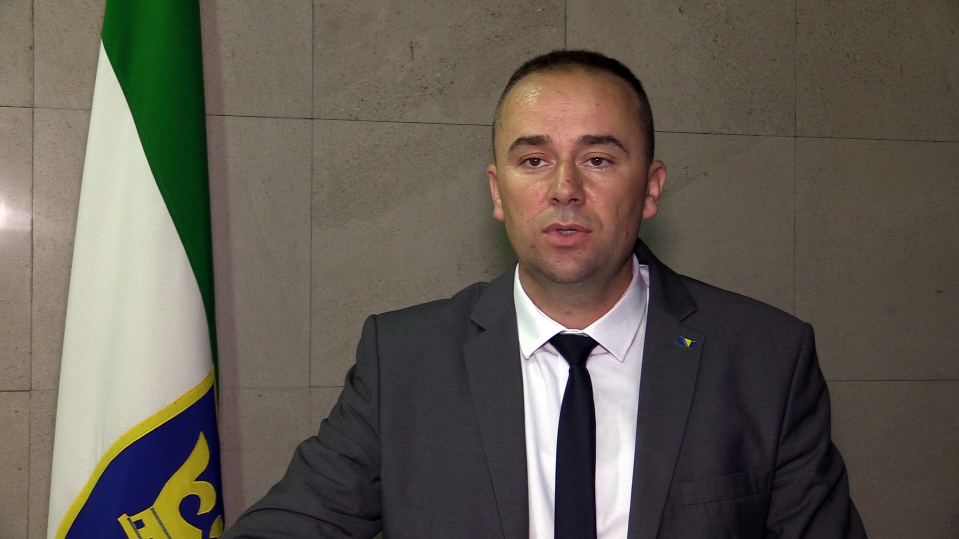 VLADA ZDK ISPLATILA PRVU TRANŠU EGZISTENCIJALNE NAKNADE ZA MAJ