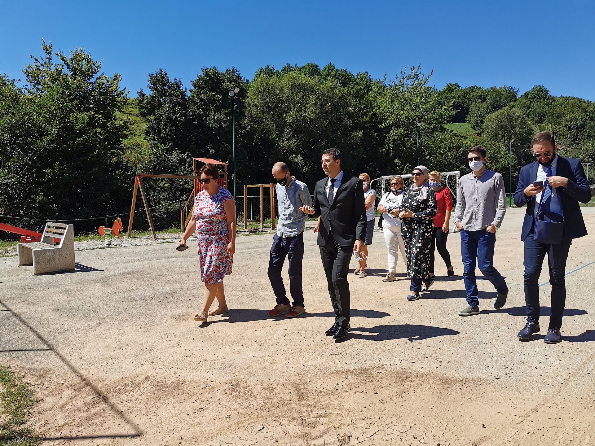 VLADA ZDK OSIGURALA SREDSTVA ZA REKONSTRUKCIJU ŠKOLE I IGRALIŠTA U PŠ "PODVINCI"