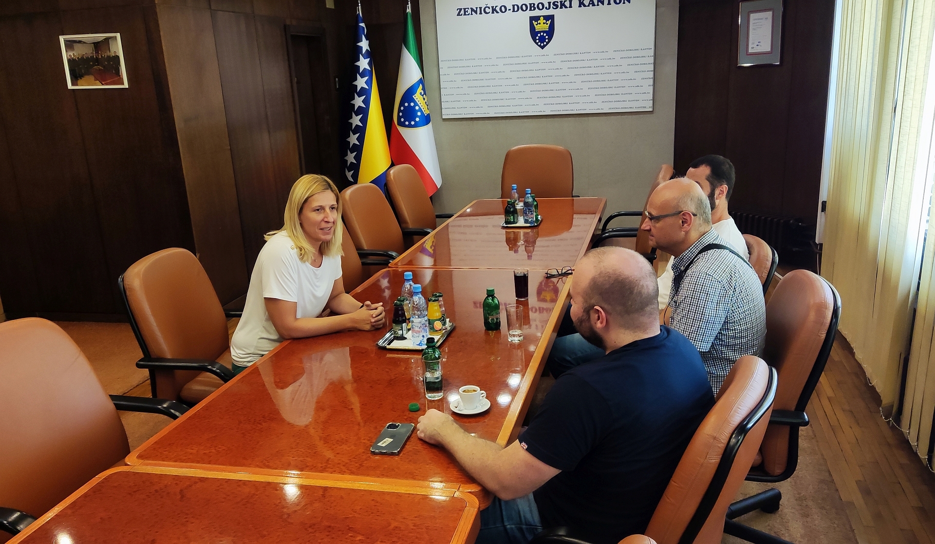 PREMIJERKA MEHMEDIĆ RAZGOVARALA S PREDSTAVNICIMA UDRUŽENJA OBRAZOVANJE ZA NOVO DOBA - STEAM