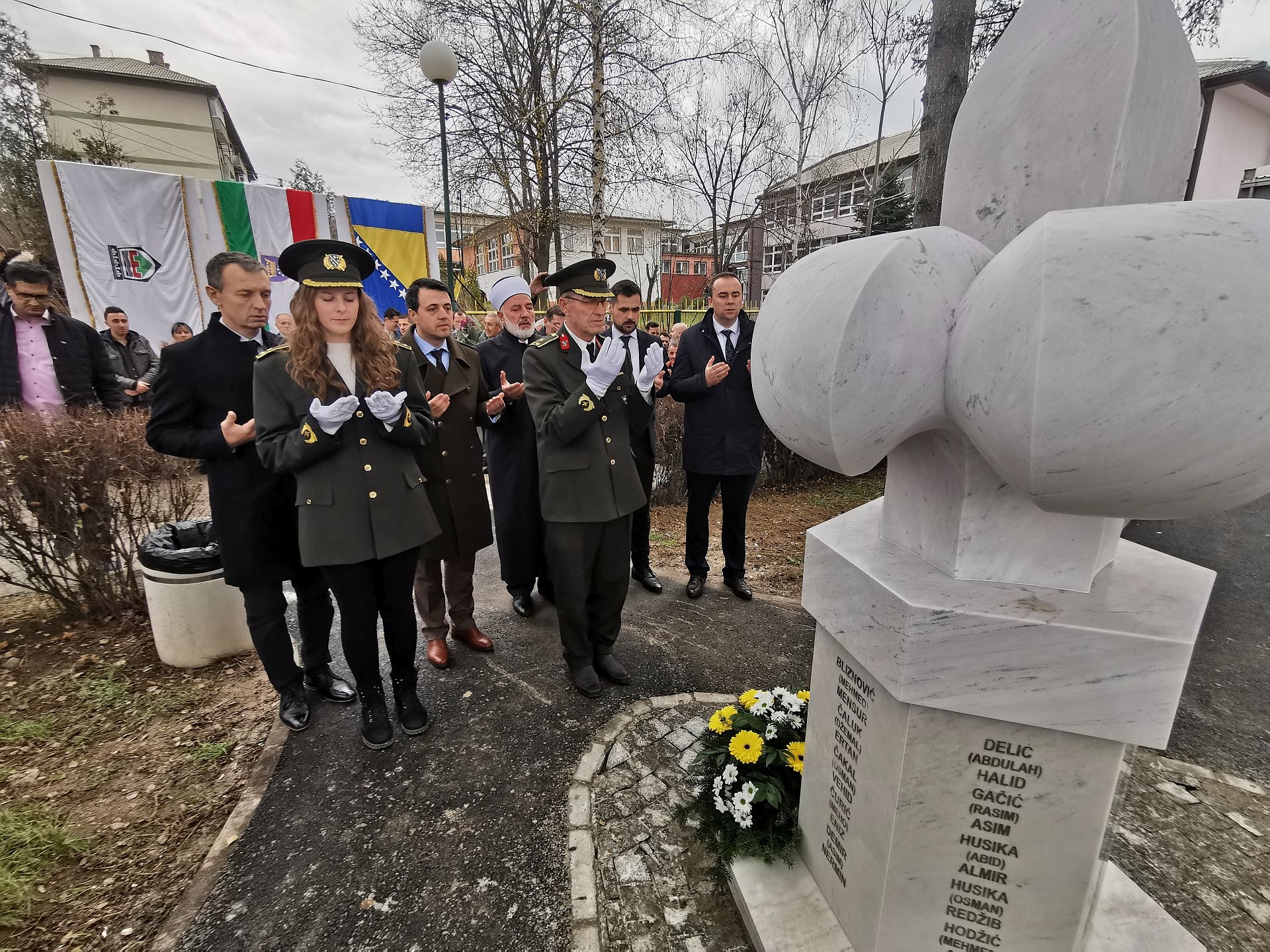PREMIJER GANIĆ I MINISTRI U VLADI ZDK POSJETILI OPĆINU KAKANJ
