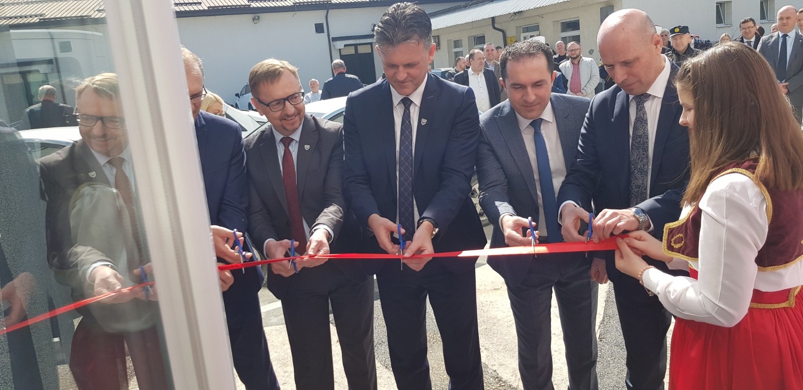 OPĆINA DOBOJ JUG NA SVOJ ROĐENDAN DOBILA OPĆU BIBLIOTEKU I SKLADIŠTE CIVILNE ZAŠTITE