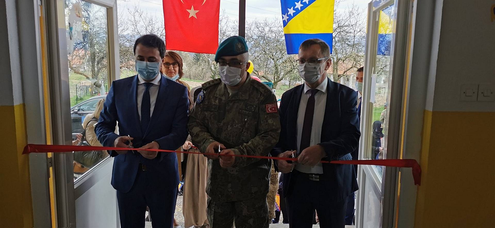 TURSKA VOJNA MISIJA FINANSIRALA REKONSTRUKCIJU PŠ KULIN BAN U SRHINJU KOD VISOKOG