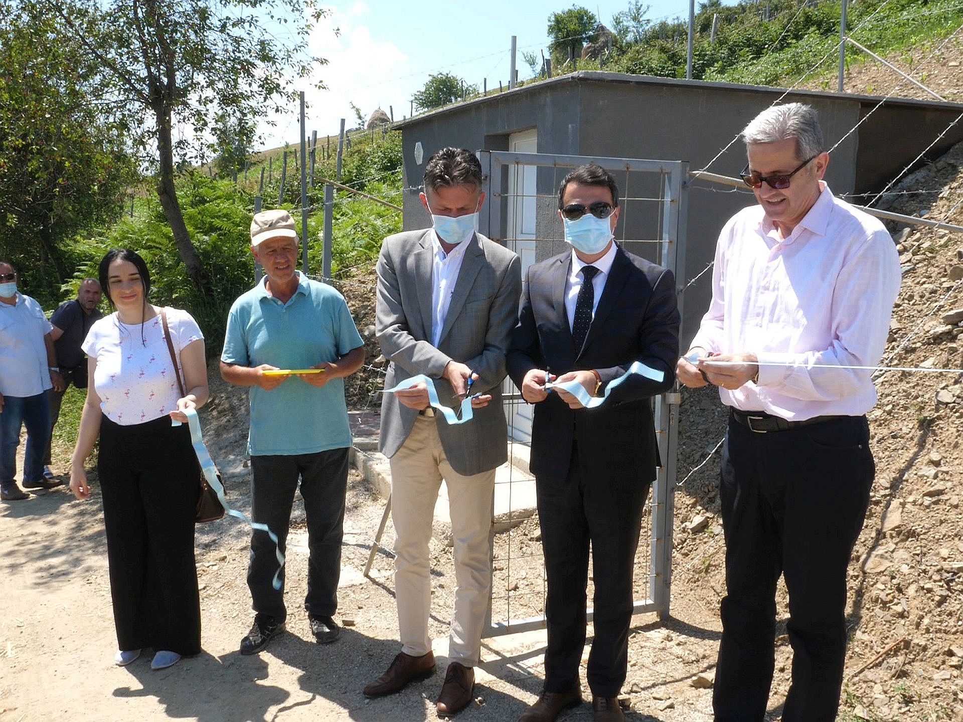 VODNI PROJEKTI VLADE ZDK: IZGRADNJOM REZERVOARA TRAJNO RIJEŠENO VODOSNABDIJEVANJE 100 DOMAĆINSTAVA U MZ ŽELJEZNO POLJE