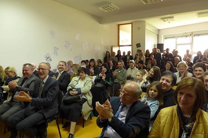 ODRŽANA PREDSTAVA "LABUĐE JEZERO U SVIJETU NAŠE MAŠTE"