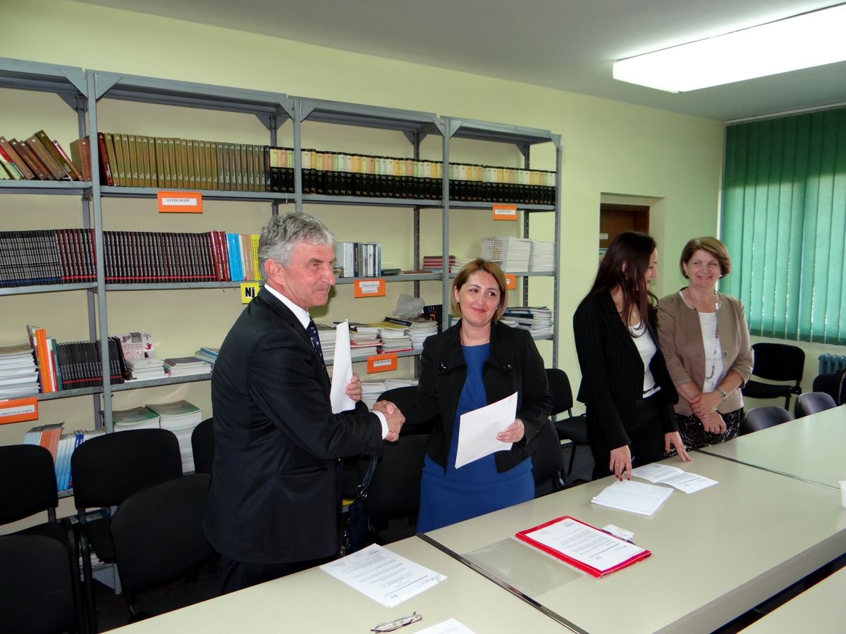 Potpisan Memorandum o saradnji na projektu Uključivanje i obrazovanje Roma u BiH 2013-2015.