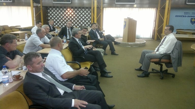 Premijer Plevljak sastao se sa federalnim i državnim poslanicima iz ZDK