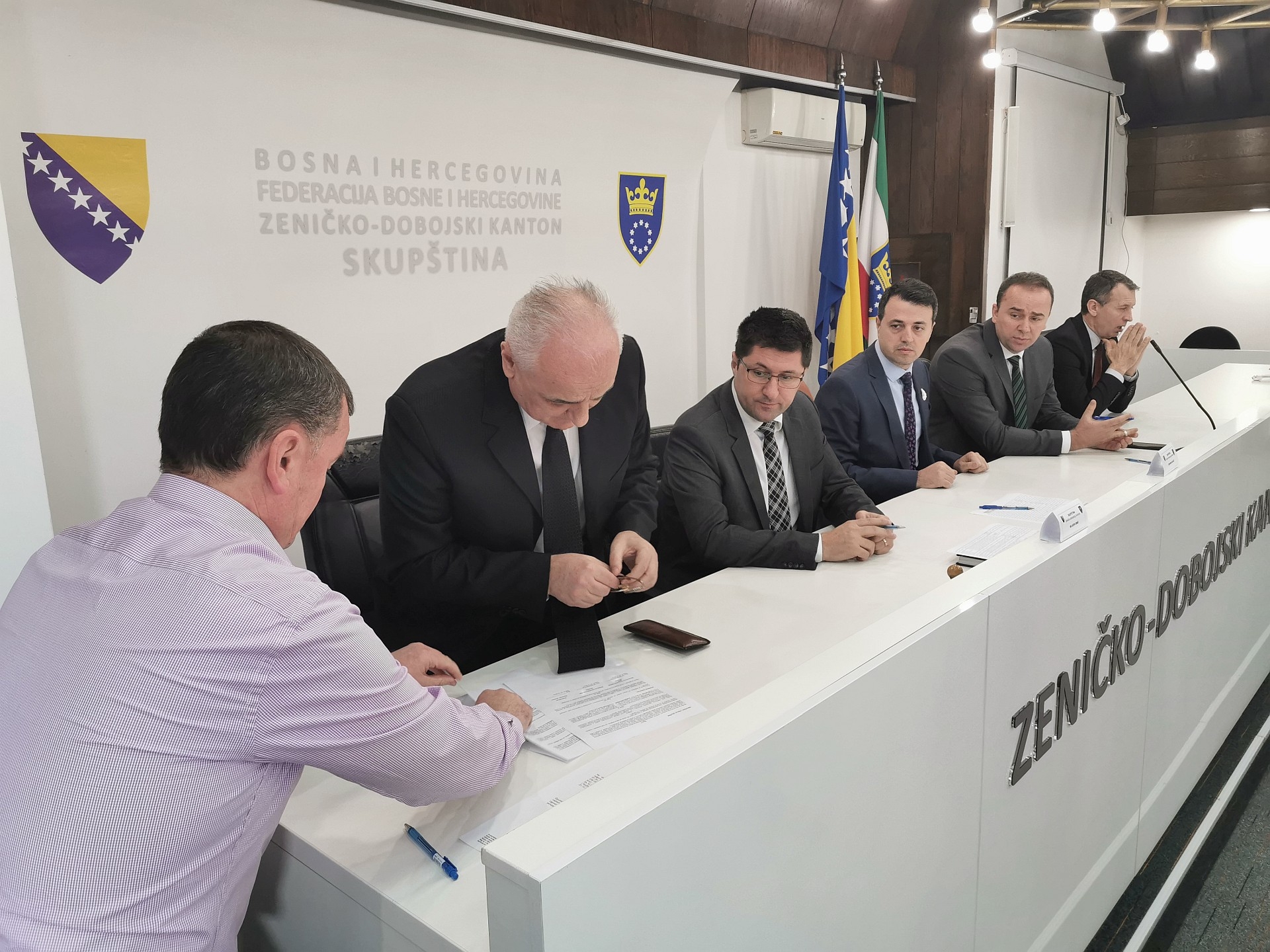 VLADA ZDK POMOGLA ZAPOŠLJAVANJE 33 DJECE ŠEHIDA I POGINULIH BORACA