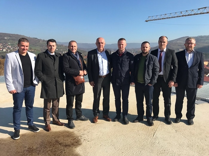 PREMIJER ZENIČKO-DOBOJSKOG KANTONA POSJETIO PREDUZEĆE SUŠA COMMERCE U OPĆINI VISOKO