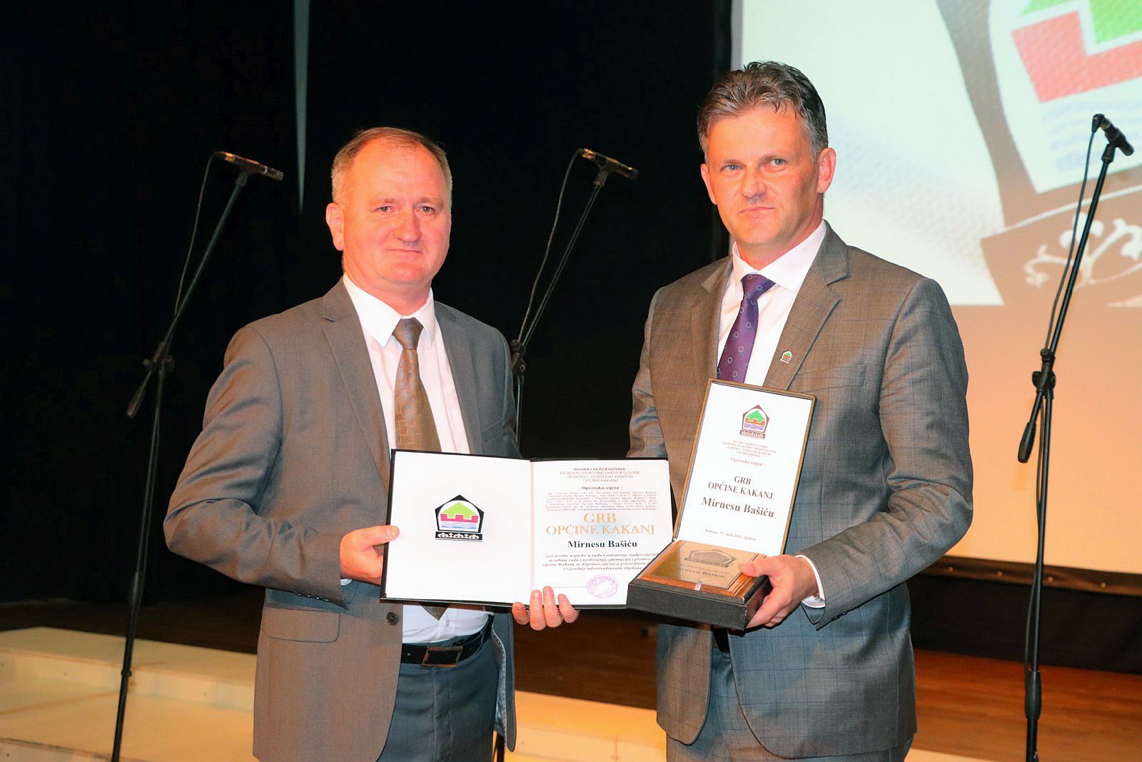 PREMIJER BAŠIĆ: GRB OPĆINE KAKANJ JE PRIZNANJE ZA CJELOKUPNU VLADU ZENIČKO-DOBOJSKOG KANTONA