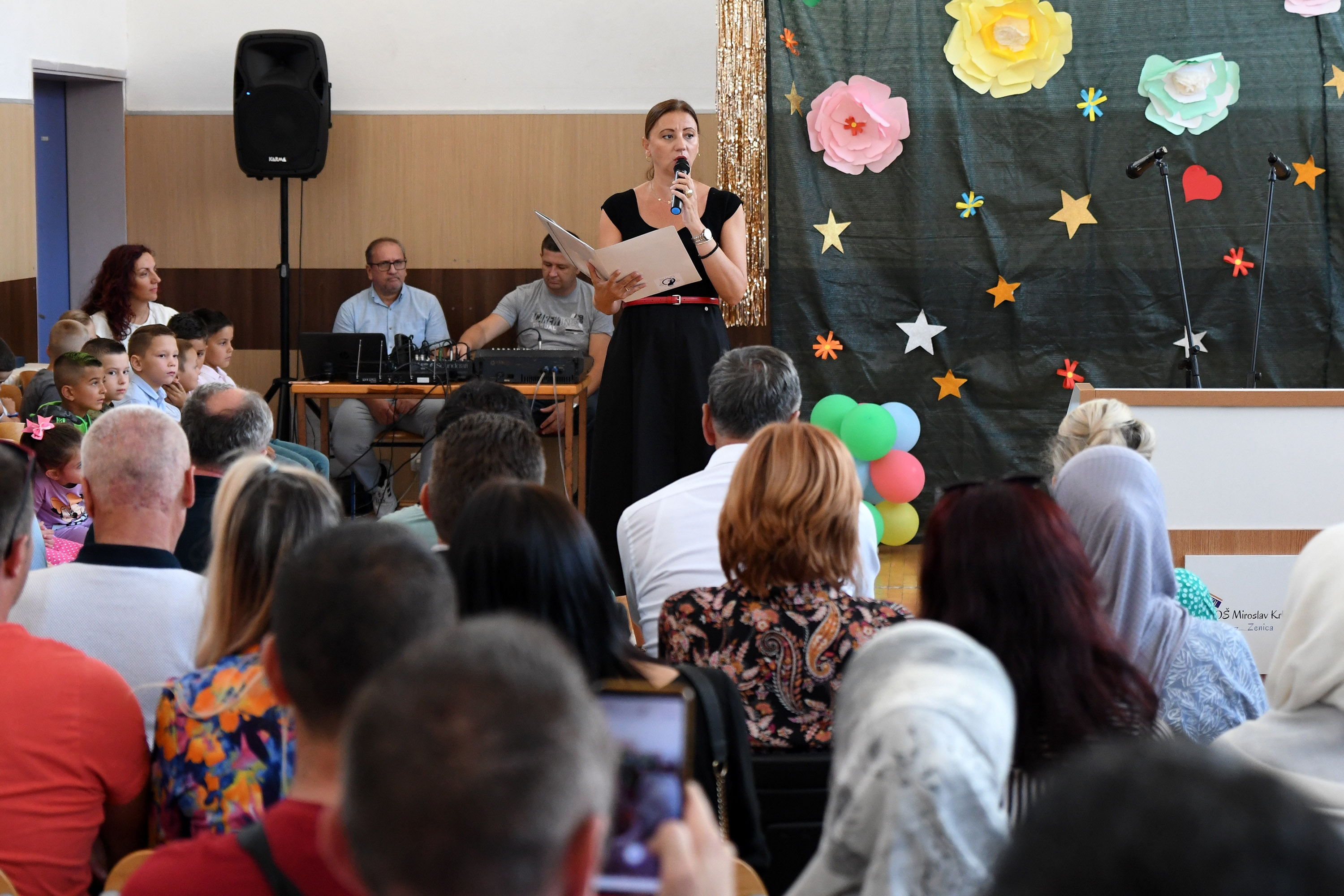 U OŠ MIROSLAV KRLEŽA ZENICA ODRŽANA CENTRALNA SVEČANOST POVODOM POČETKA NOVE ŠKOLSKE GODINE U ZDK