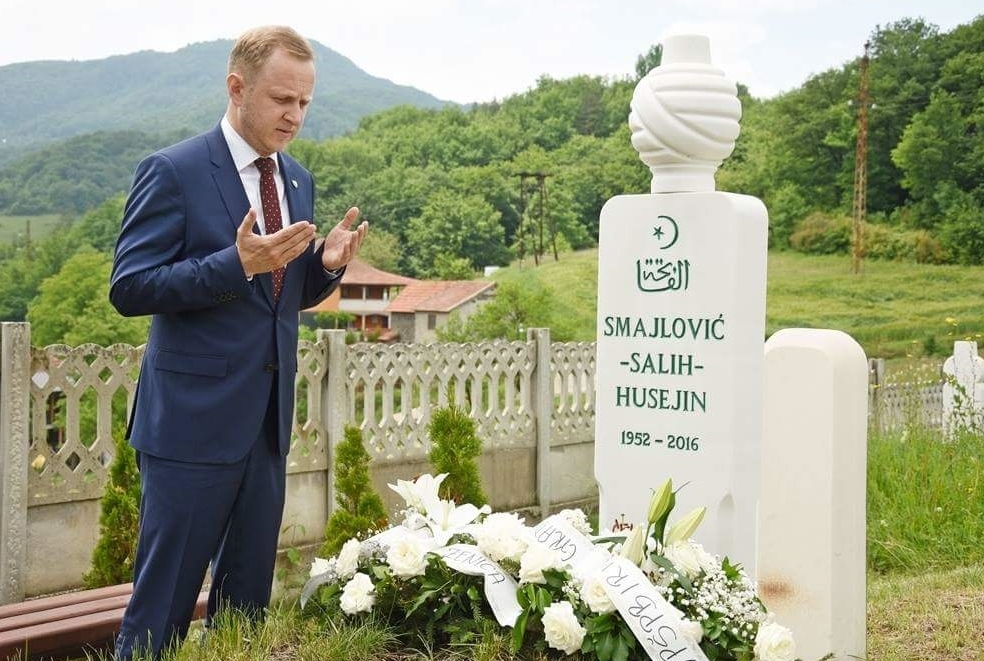 PREDSJEDAVAJUĆI DUVNJAK ODAO POČAST RAHMETLI HUSEJINU SMAJLOVIĆU