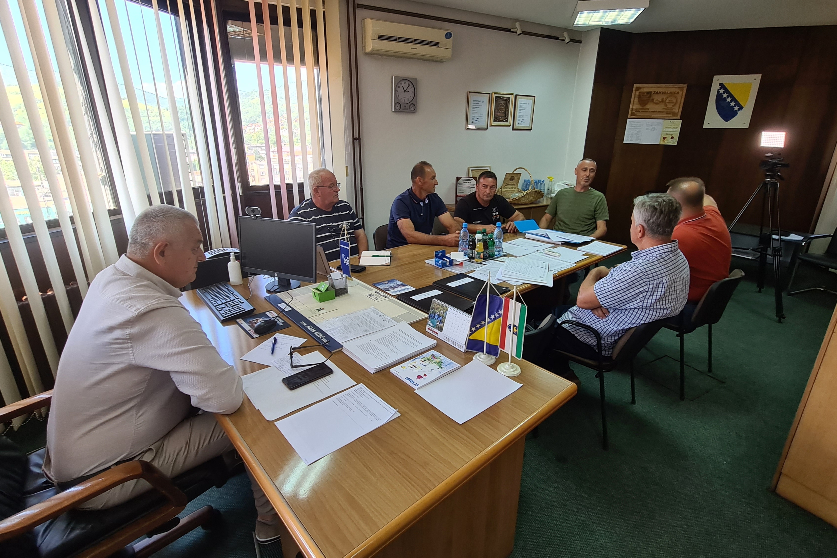 MINISTAR MARIĆ ODRŽAO SASTANAK S PLASTENIČKIM PROIZVOĐAČIMA IZ VISOKOG: PODSTICAJI ZA PROIZVOĐAČE KOJI RADE POŠTENO I IMAJU UREDNU DOKUMENTACIJU