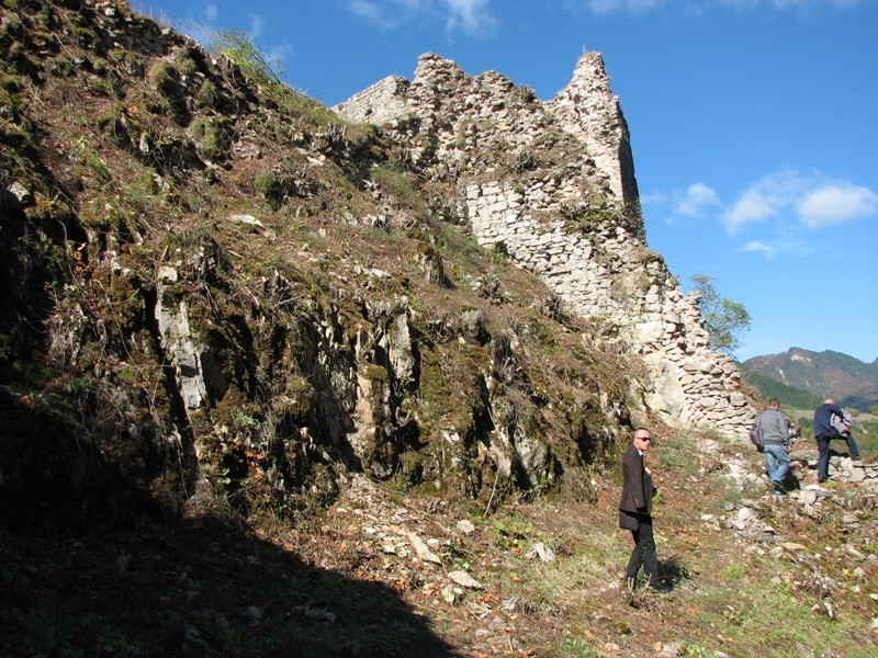 Čišćenje rastinja oko Bobovca