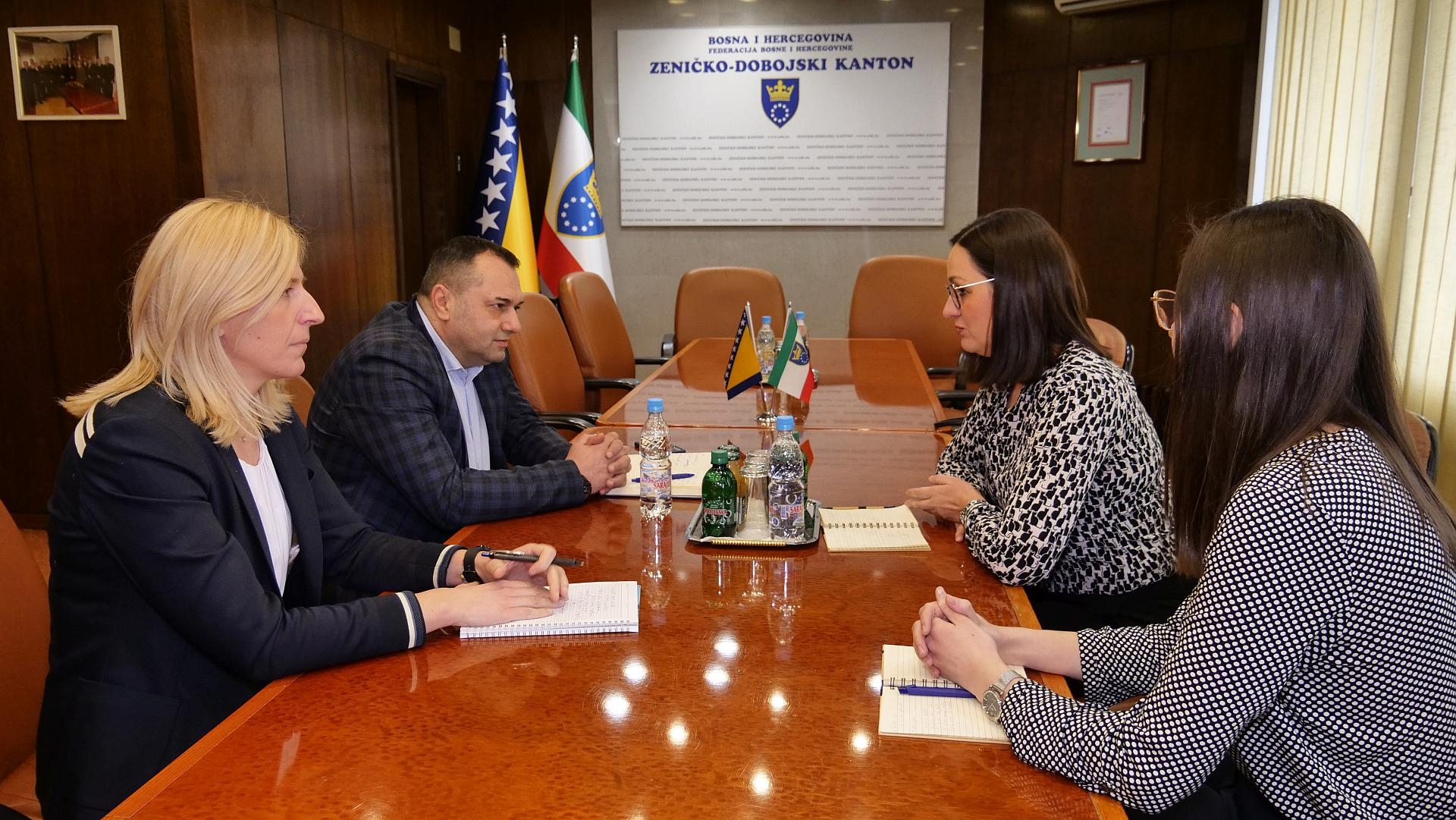 VLADA I SKUPŠTINA ĆE RAZMATRATI REVIZORSKE IZVJEŠTAJE INSTITUCIJA ZENIČKO-DOBOJSKOG KANTONA