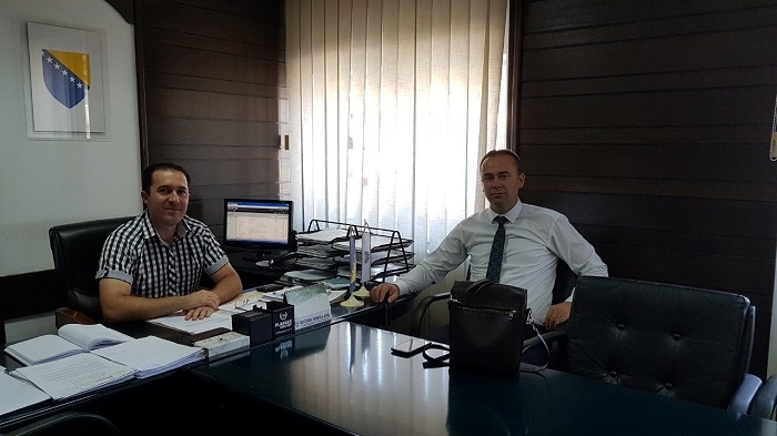 MINISTAR ČOLAKOVIĆ U RADNOJ POSJETI OPĆINAMA TEŠANJ I DOBOJ- JUG